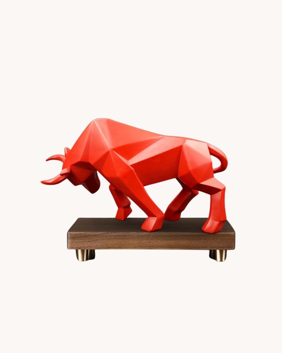 Ærbæk – Opladende Tyr Figur - Lyvik