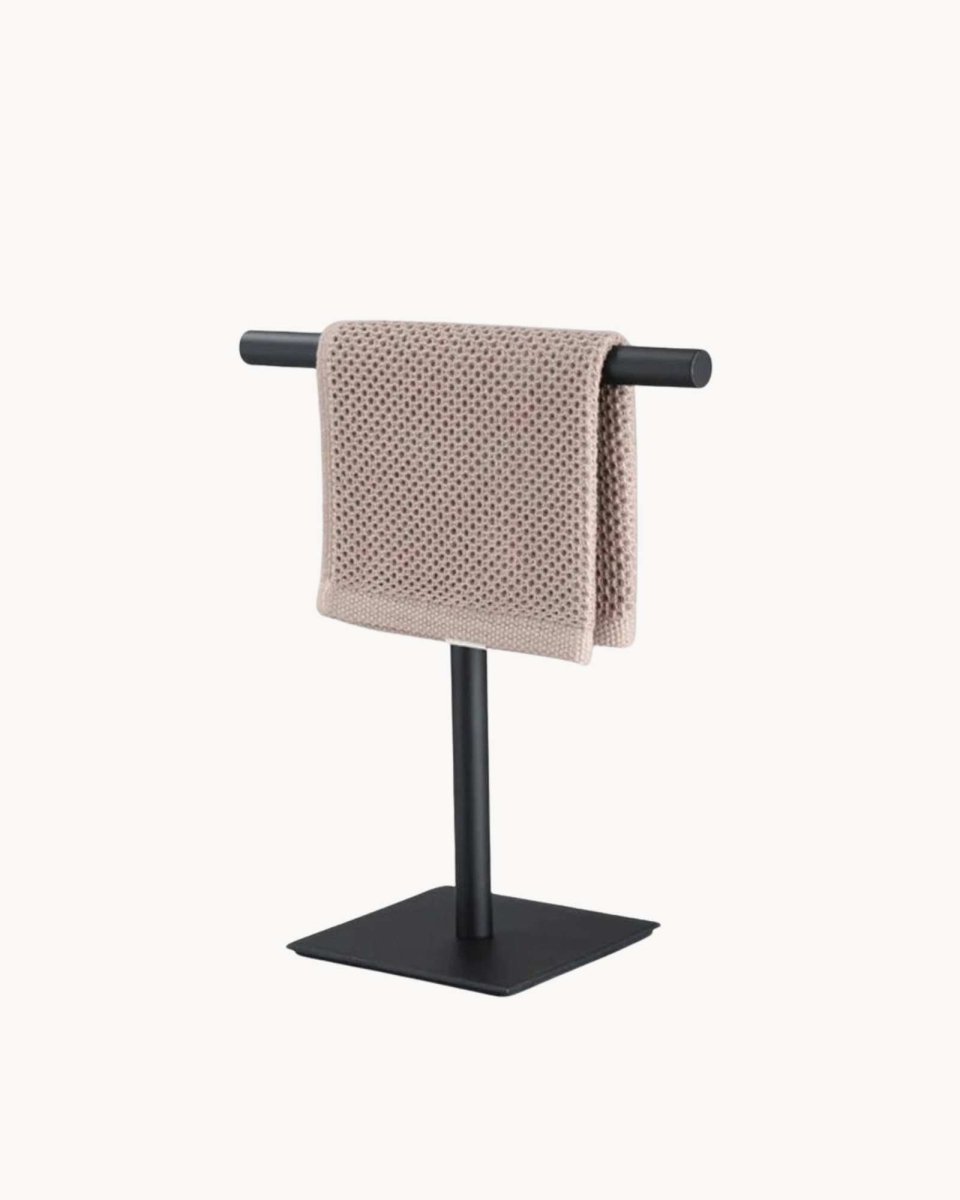 Lyvik – Håndklædeholder til Bord - Lyvik